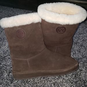 Michael kors bur boots